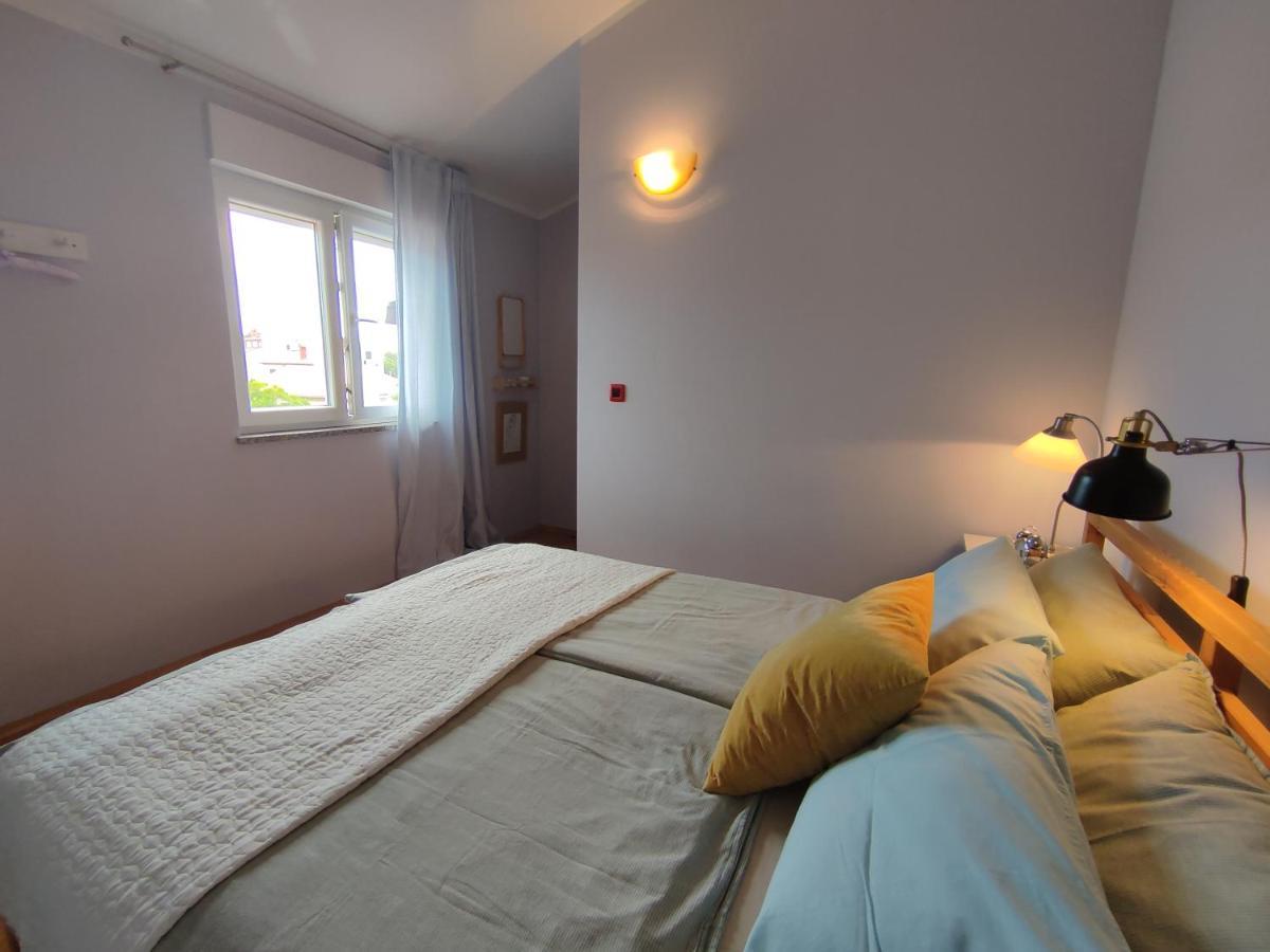 Apartment For Two 200M From The Beach Pula Exterior foto